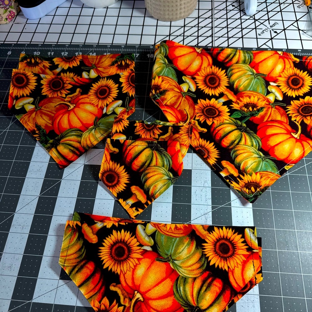 Sunflower and Pumpkin dog bandanna brand new made by me. Assorted sizes.